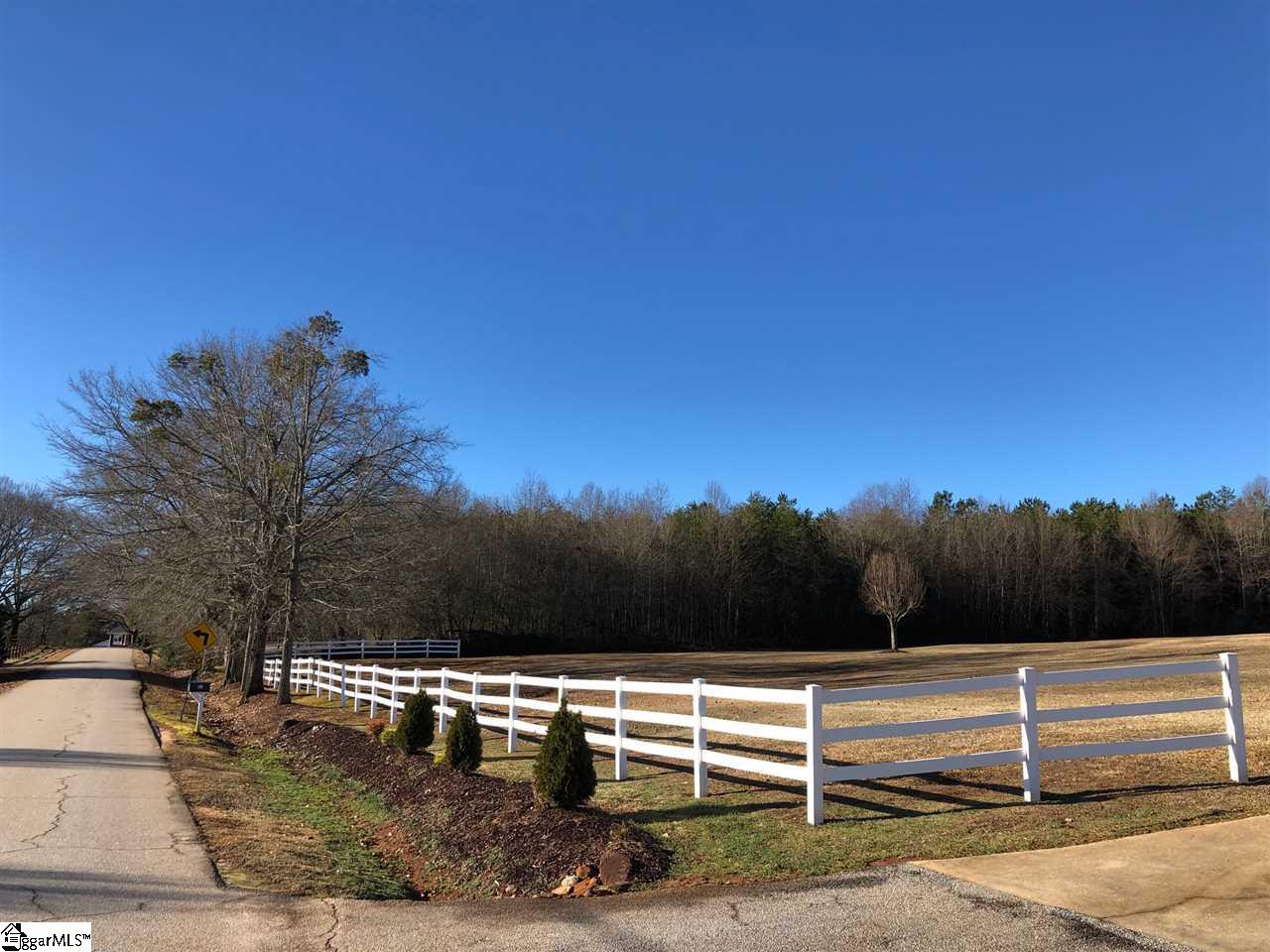164 Loftis Road Travelers Rest, SC 29690 - Photo 3 of 35