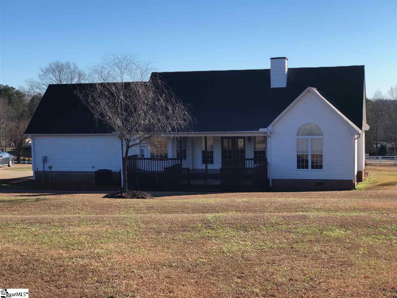 164 Loftis Road Travelers Rest, SC 29690 - Photo 7 of 35