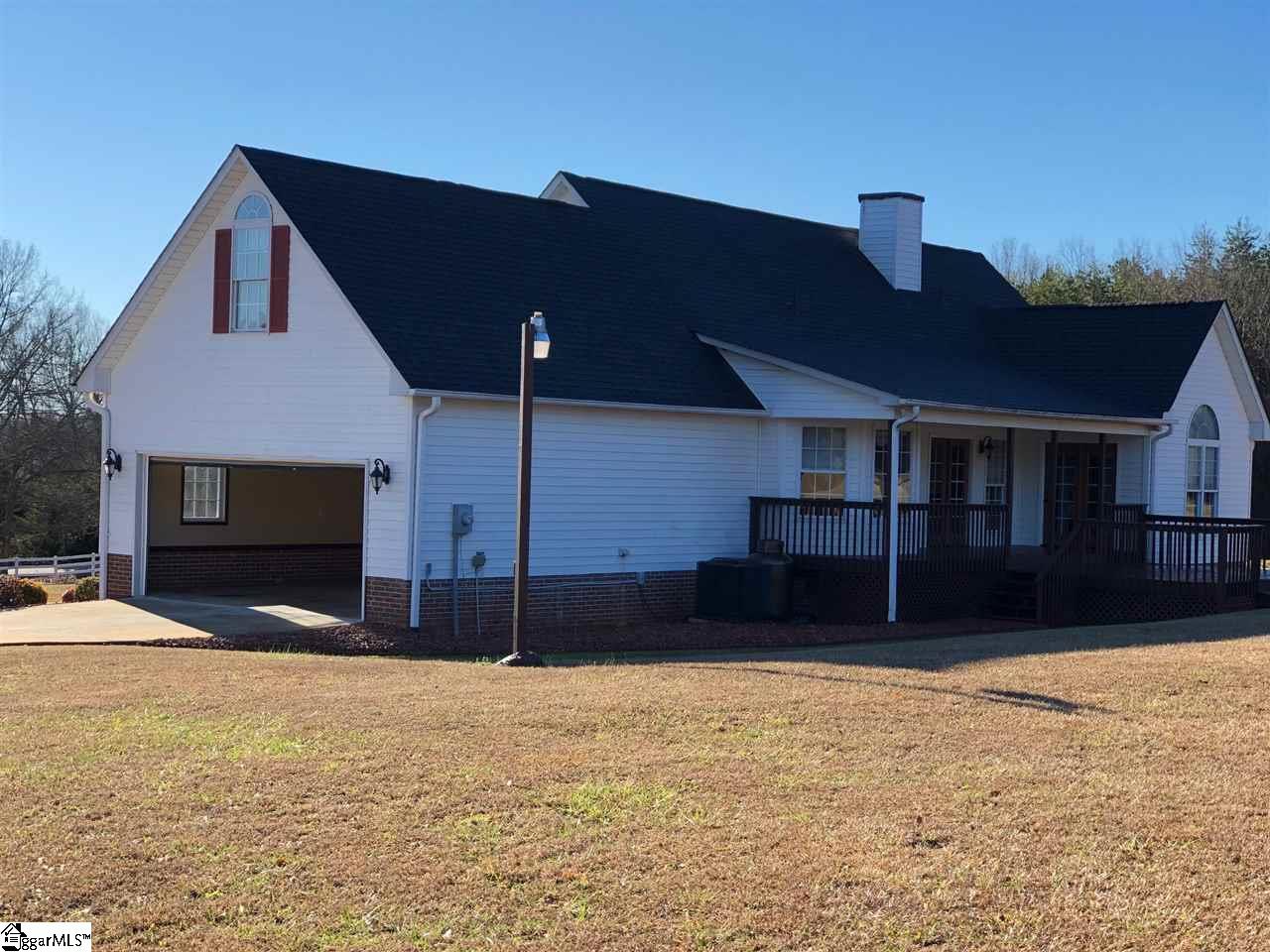 164 Loftis Road Travelers Rest, SC 29690 - Photo 10 of 35