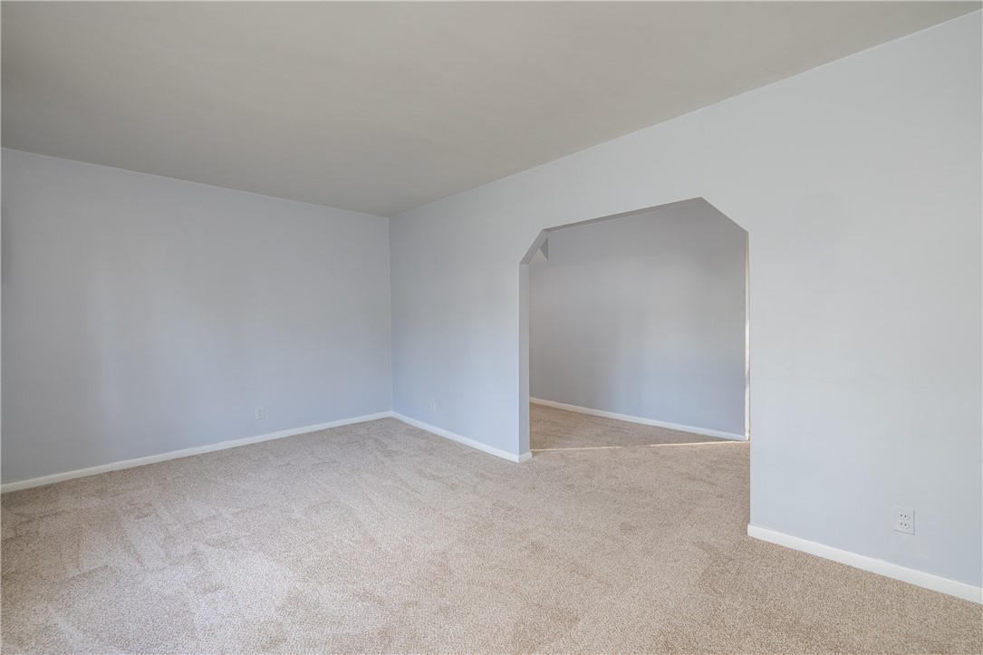 73 Pollard Avenue Rochester, NY 14612 - Photo 16 of 41