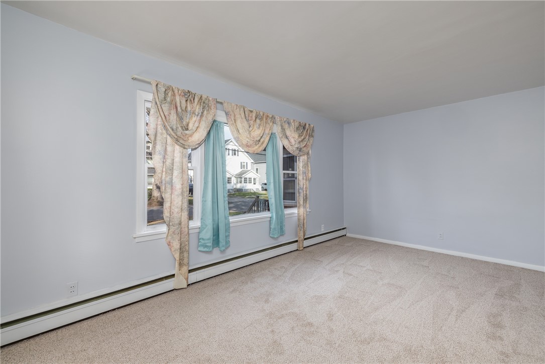 73 Pollard Avenue Rochester, NY 14612 - Photo 17 of 41