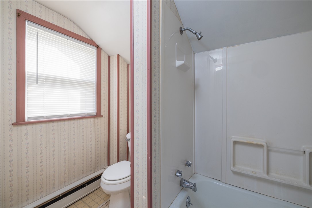 73 Pollard Avenue Rochester, NY 14612 - Photo 20 of 41