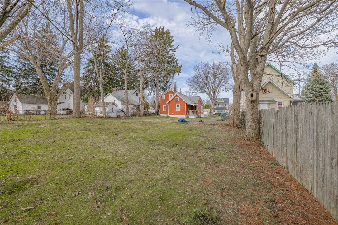 73 Pollard Avenue Rochester, NY 14612 - Photo 2 of 41