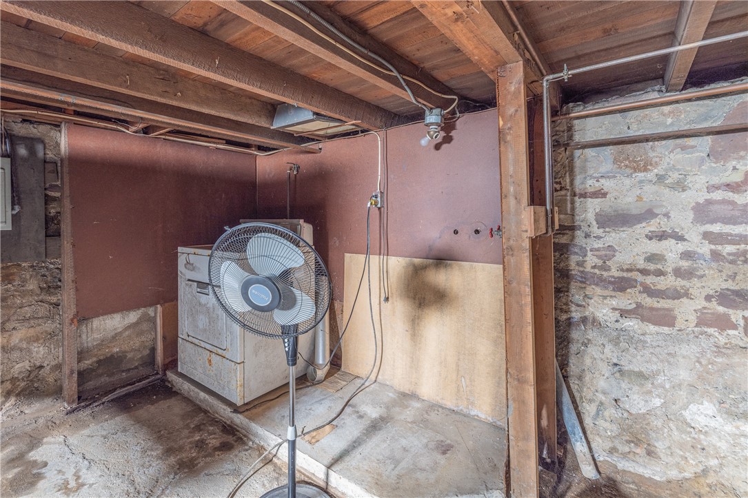 73 Pollard Avenue Rochester, NY 14612 - Photo 27 of 41