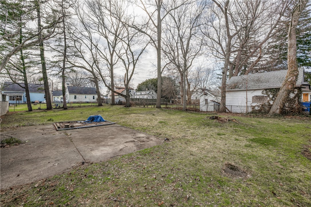 73 Pollard Avenue Rochester, NY 14612 - Photo 32 of 41