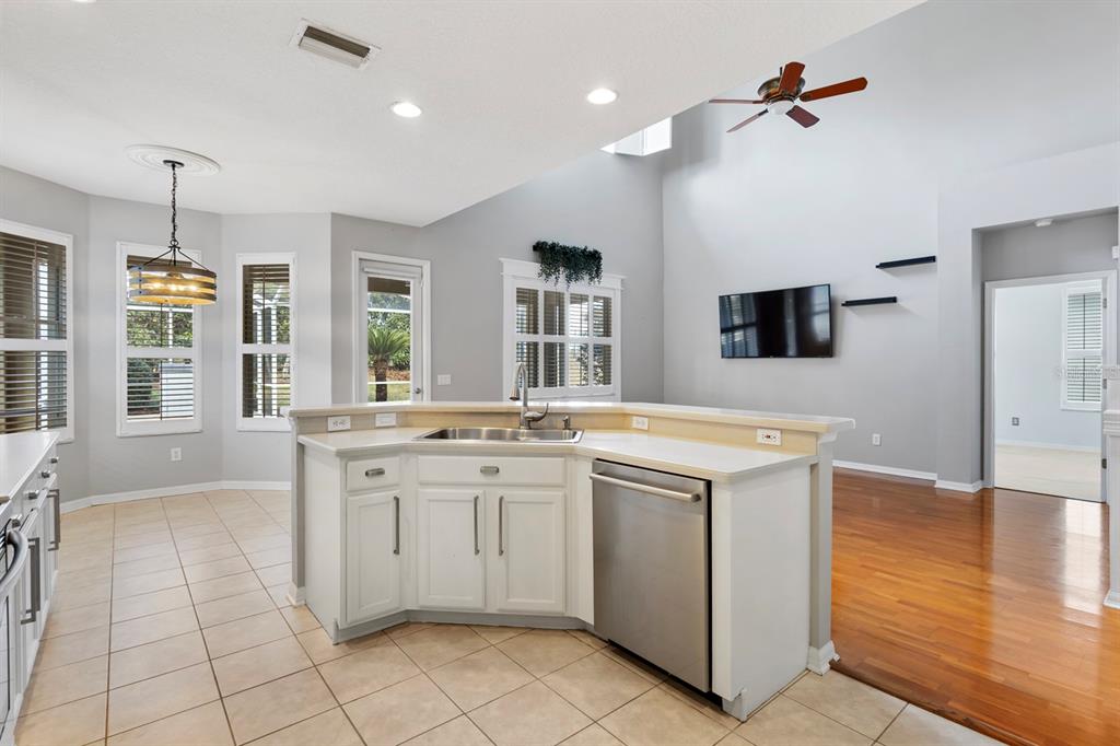 3231 Stonebridge Trail Valrico, FL 33596 - Photo 17 of 56