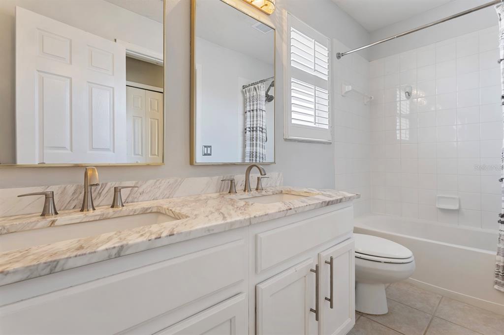 3231 Stonebridge Trail Valrico, FL 33596 - Photo 4 of 56