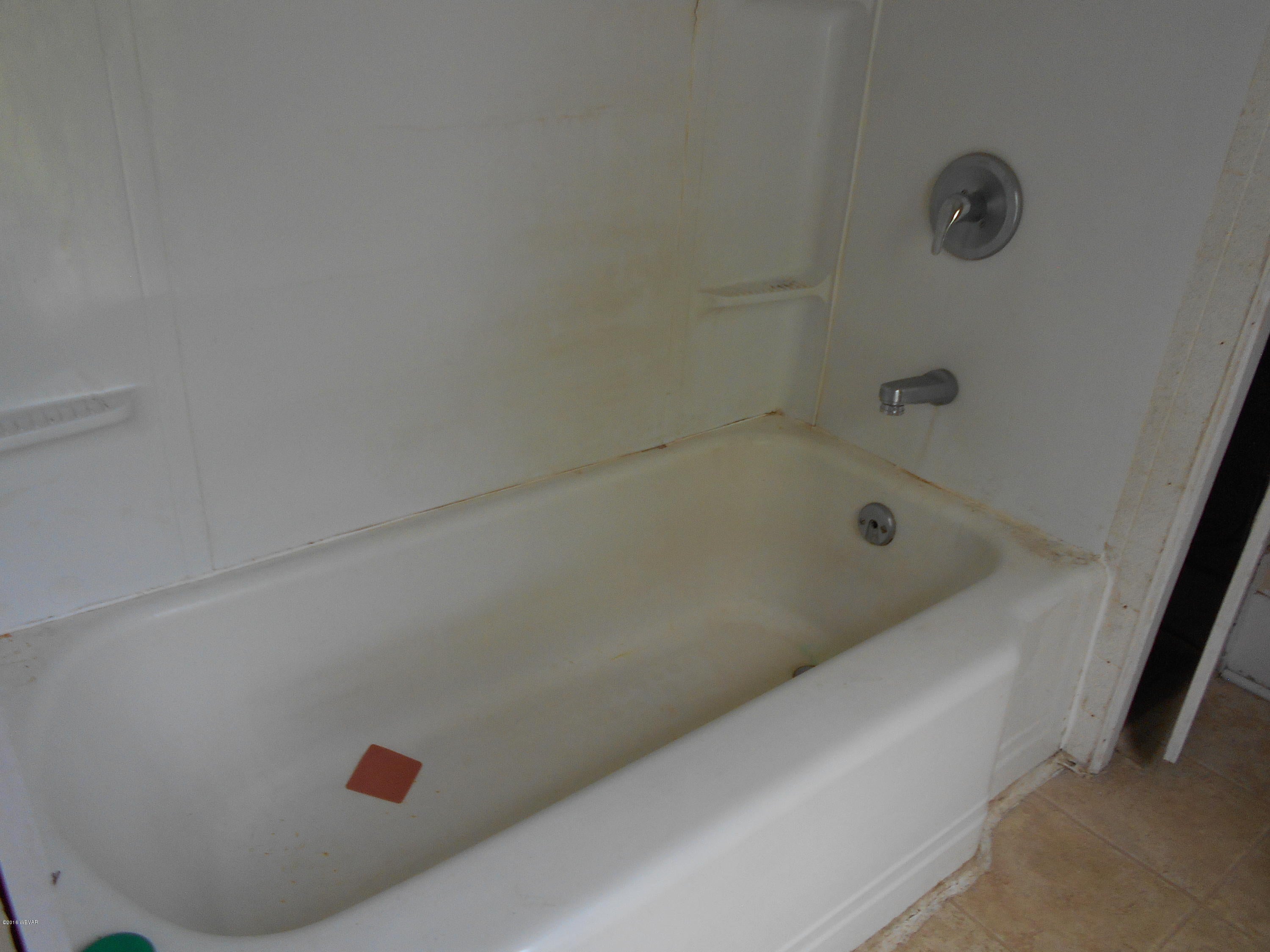 2183 Island Road Lock Haven, PA 17745 - Photo 26 of 27 Upper bath tub