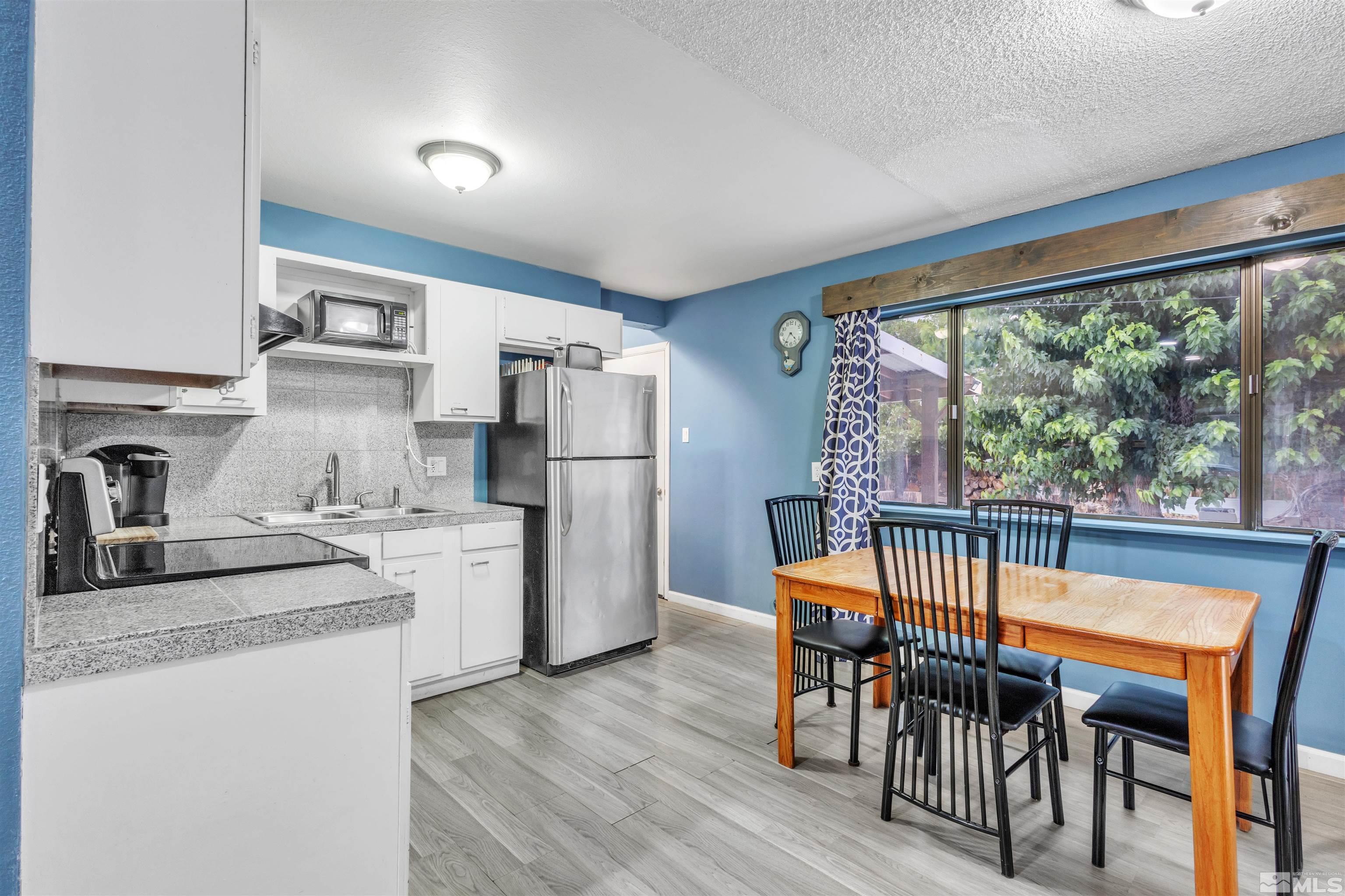 3335 Probasco Way Sparks, NV 89431 - Photo 6 of 25 Photo 6