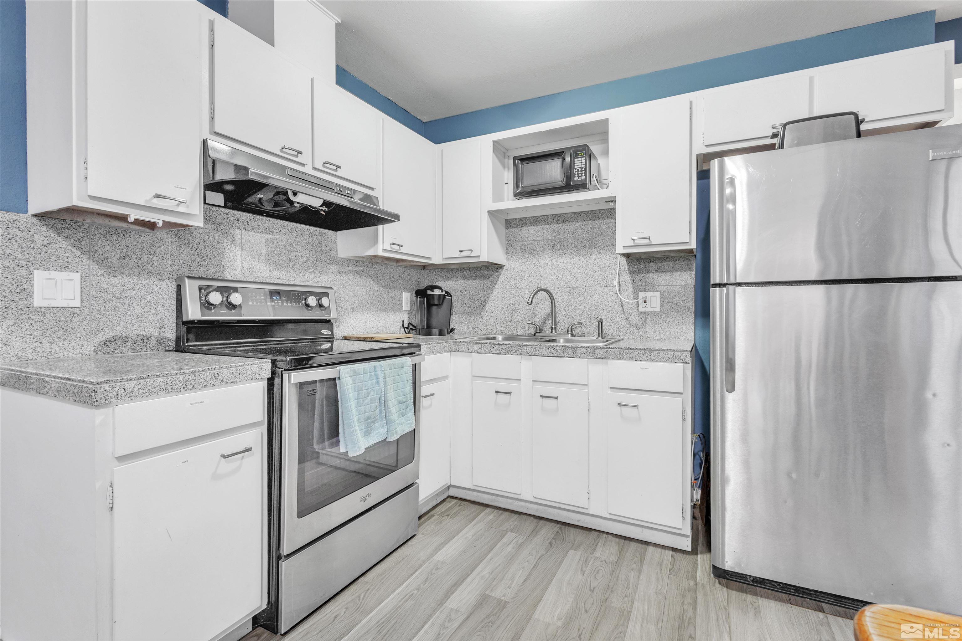3335 Probasco Way Sparks, NV 89431 - Photo 7 of 25 Photo 7