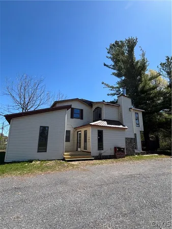 $1,450 | 26216 State Rte 3, Unit 3, Le Ray, NY 13601