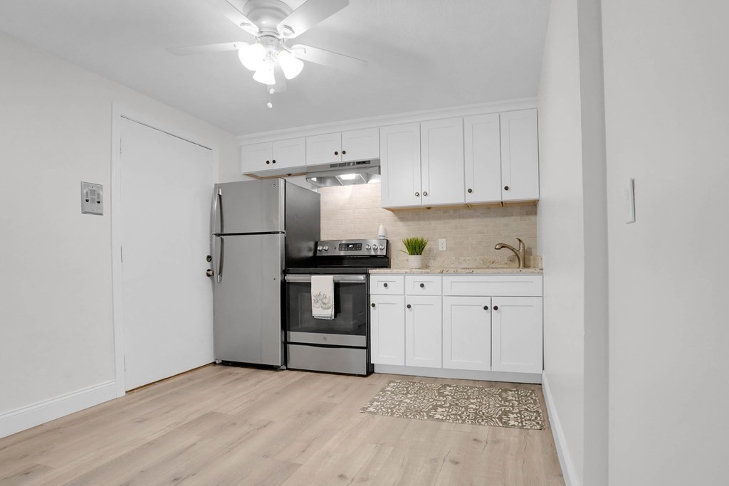 913 State Road, Unit 17 Plymouth, MA 02360 - Photo 5 of 15 Gallery Image 5