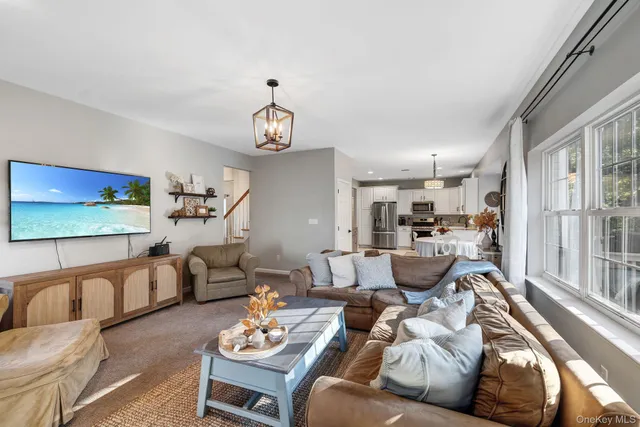 $630,000 | 58 Red Maple Way, New Windsor, NY 12553