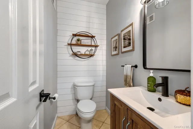 $630,000 | 58 Red Maple Way, New Windsor, NY 12553