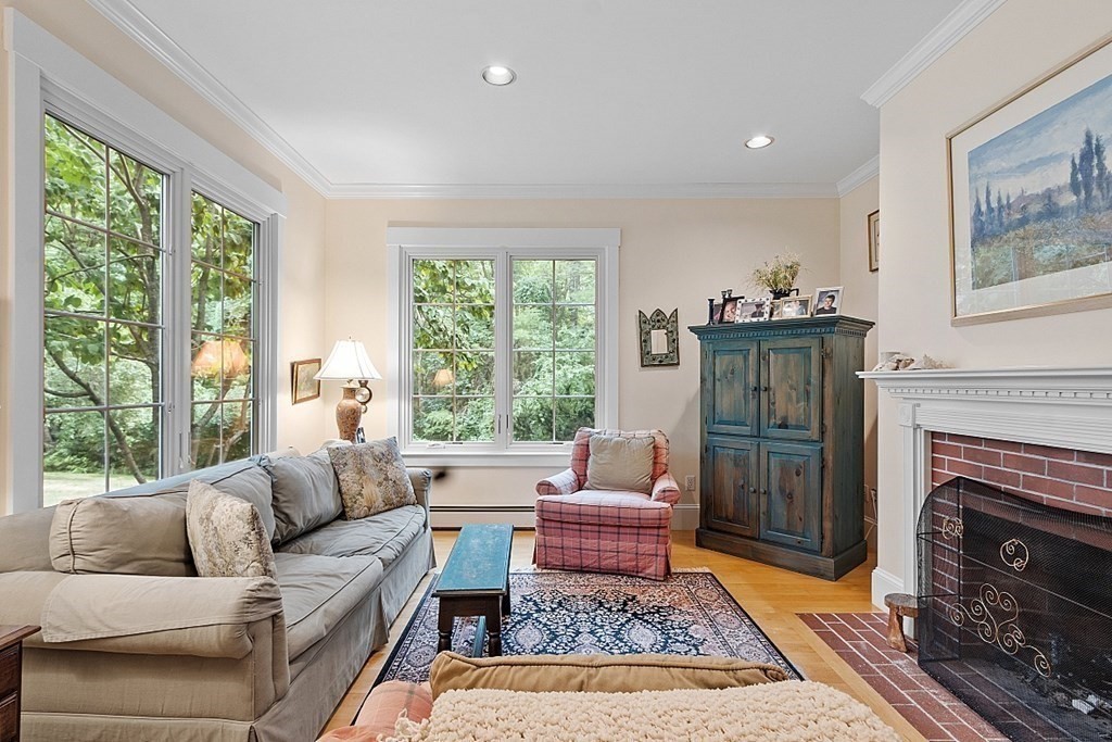 36 Carlisle Road Acton, MA 01720 - Photo 11 of 37 Gallery Image 11