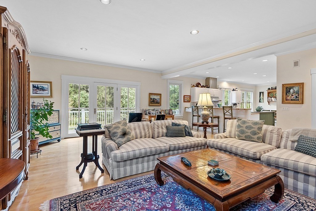 36 Carlisle Road Acton, MA 01720 - Photo 15 of 37 Gallery Image 15