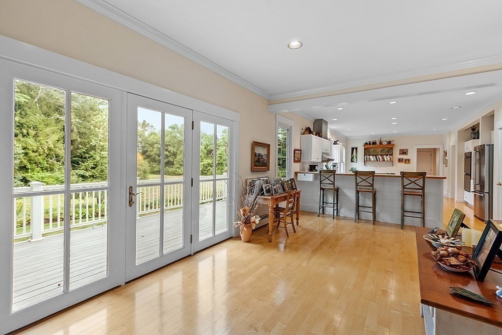 36 Carlisle Road Acton, MA 01720 - Photo 17 of 37 Gallery Image 17