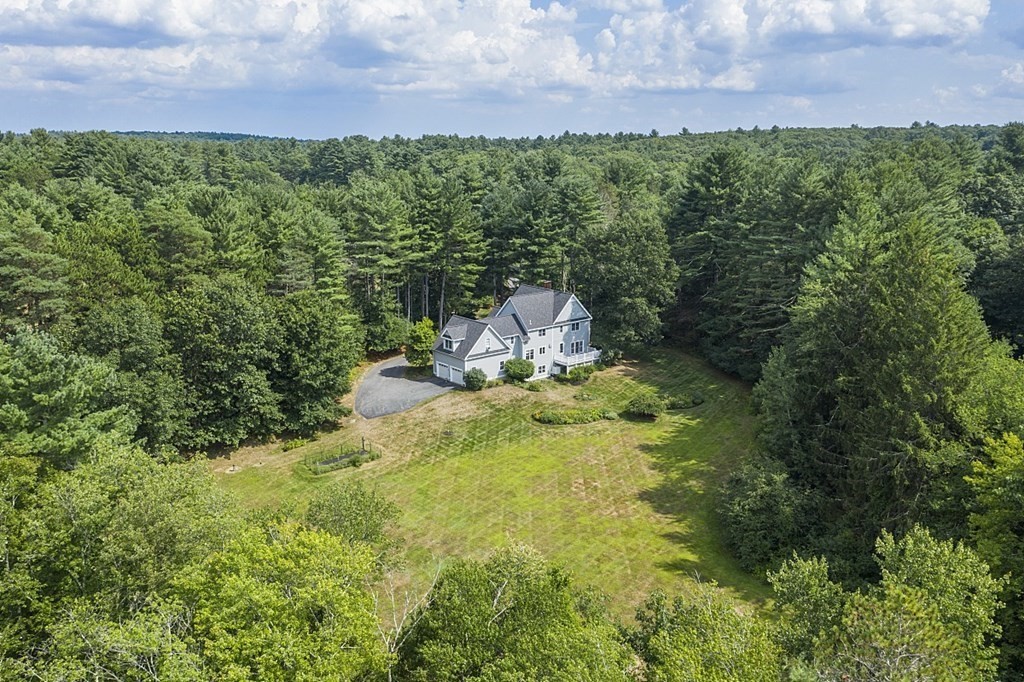 36 Carlisle Road Acton, MA 01720 - Photo 4 of 37 Gallery Image 4