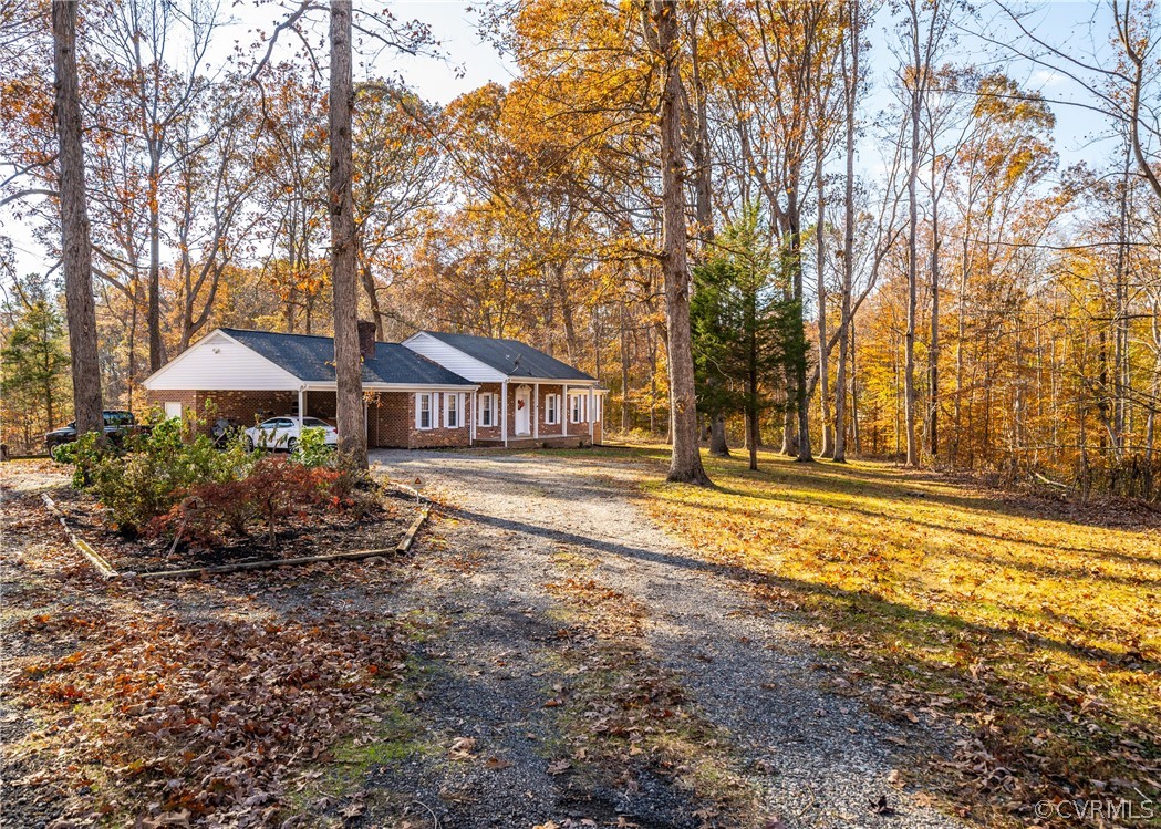 721 Petersburg Road Powhatan, VA 23139 - Photo 3 of 31 Gallery Image 3