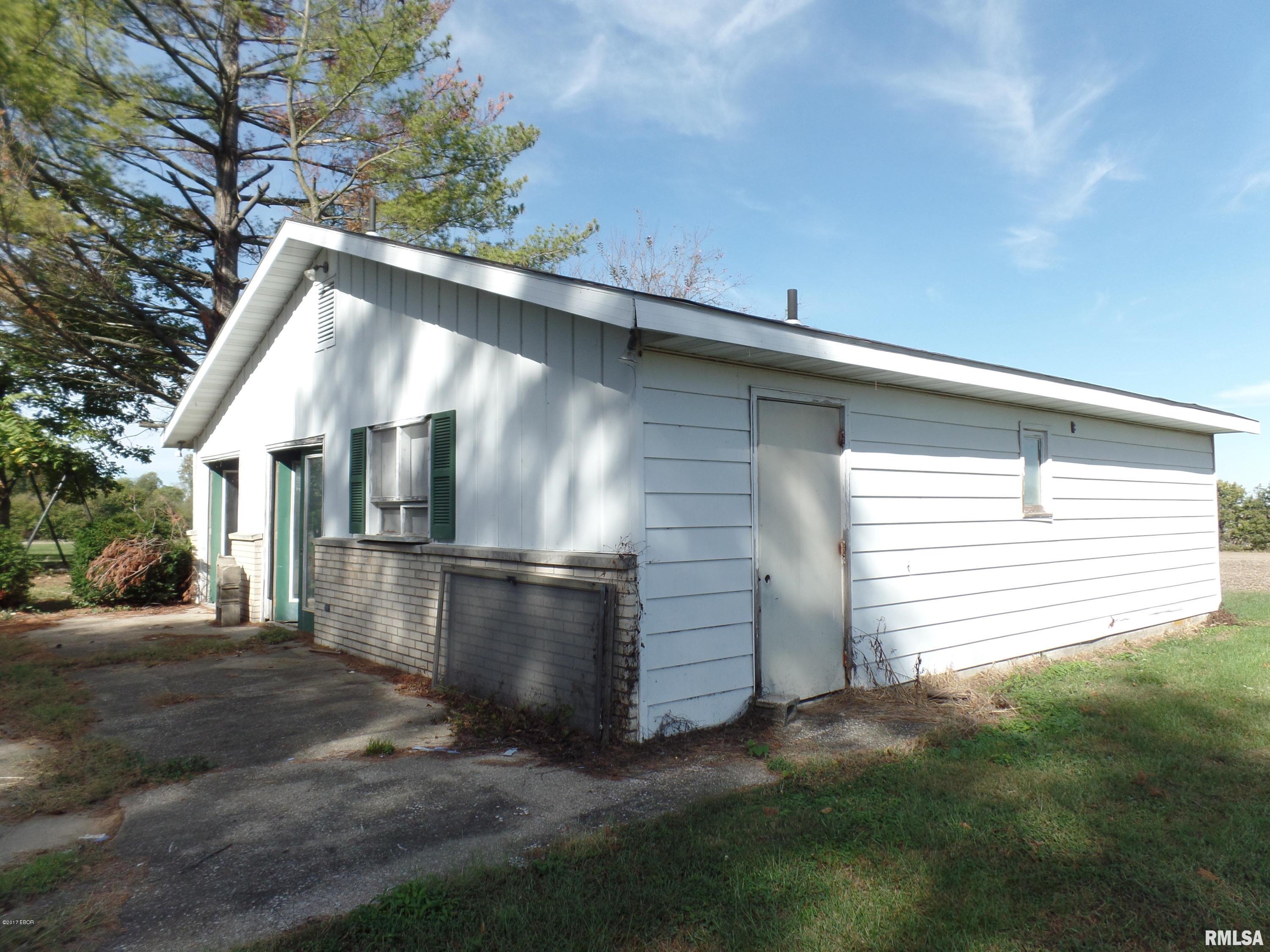 16005 Ridgway Park Road Ridgway, IL 62979 - Photo 10 of 24 Gallery Image 10