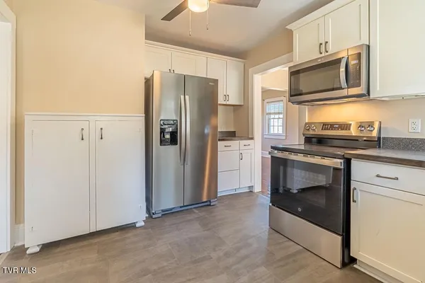 $349,900 | 30172 Hillman Highway, Meadowview, VA 24361