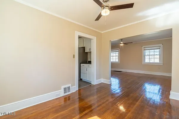 $329,900 | 30172 Hillman Highway, Meadowview, VA 24361