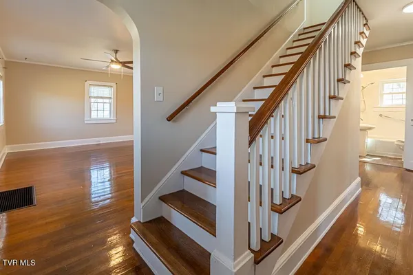 $329,900 | 30172 Hillman Highway, Meadowview, VA 24361