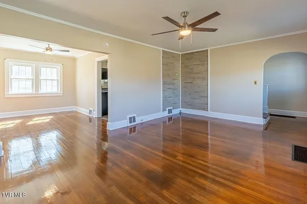 $349,900 | 30172 Hillman Highway, Meadowview, VA 24361