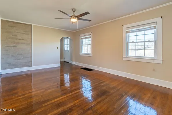 $329,900 | 30172 Hillman Highway, Meadowview, VA 24361