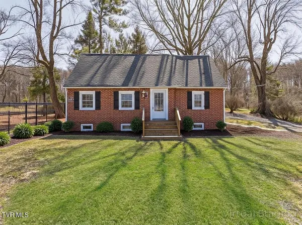 $349,900 | 30172 Hillman Highway, Meadowview, VA 24361