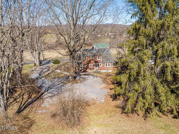 $329,900 | 30172 Hillman Highway, Meadowview, VA 24361