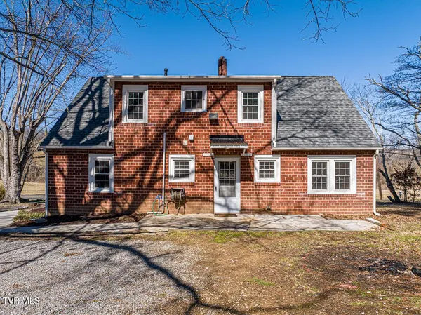 $349,900 | 30172 Hillman Highway, Meadowview, VA 24361