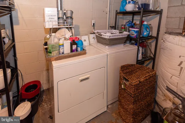 a vase of flowers sitting on a table