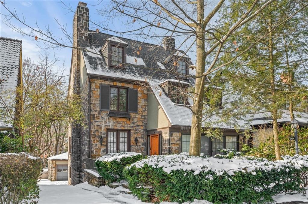 5454 Kipling Road Pittsburgh, PA 15217 - Photo 1 of 25 Gallery Image 1