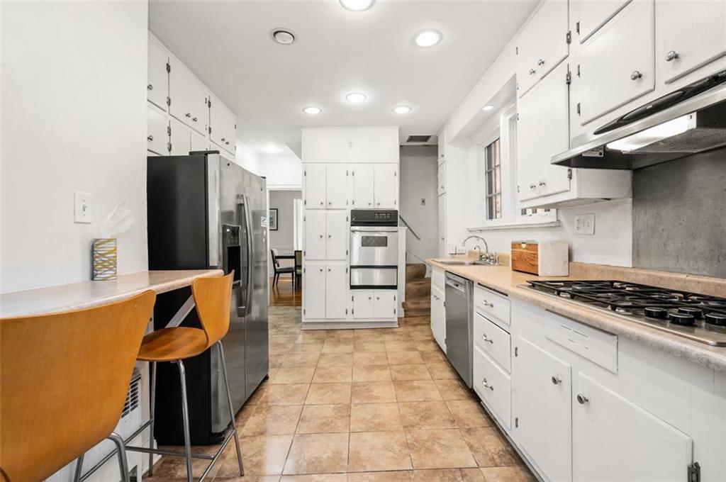 5454 Kipling Road Pittsburgh, PA 15217 - Photo 13 of 25 Gallery Image 13