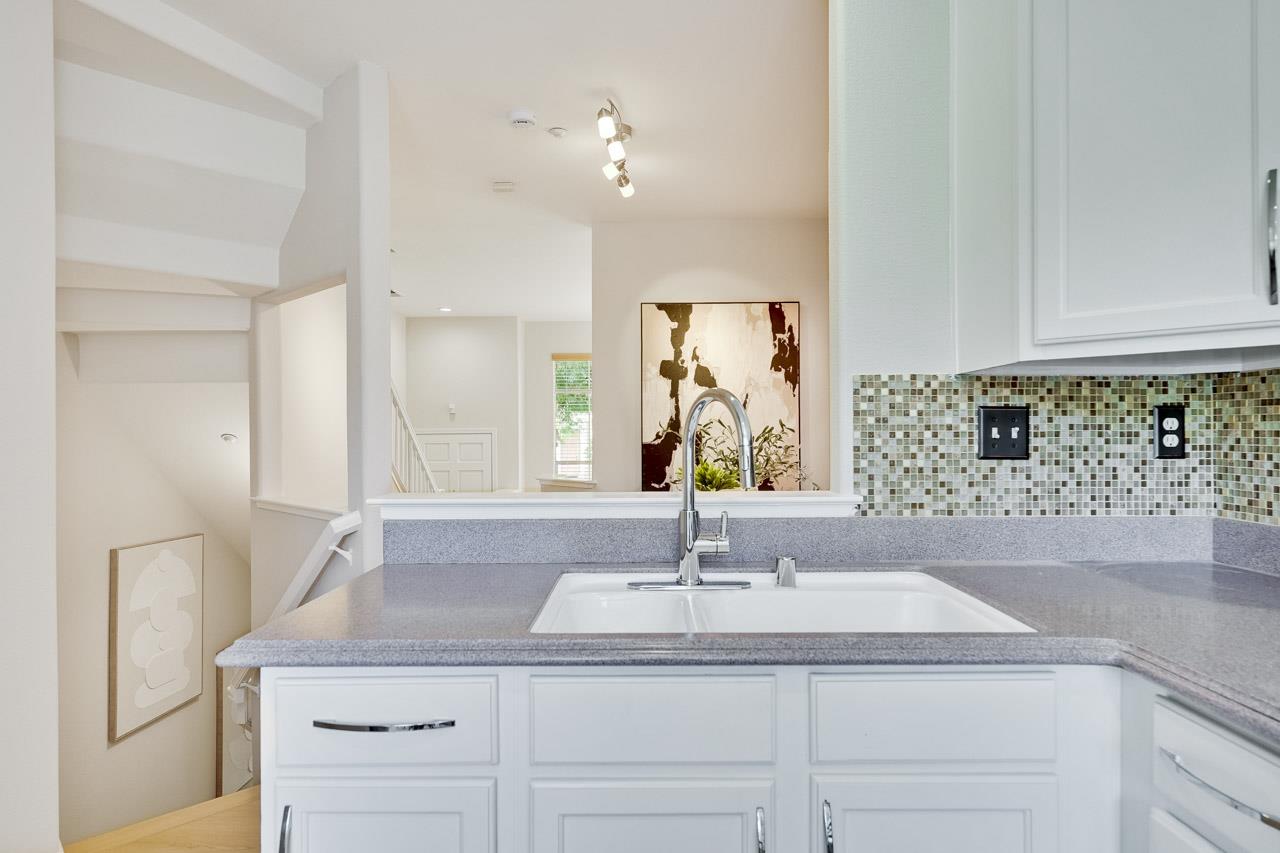 142 Pacchetti Way Mountain View, CA 94040 - Photo 18 of 50
