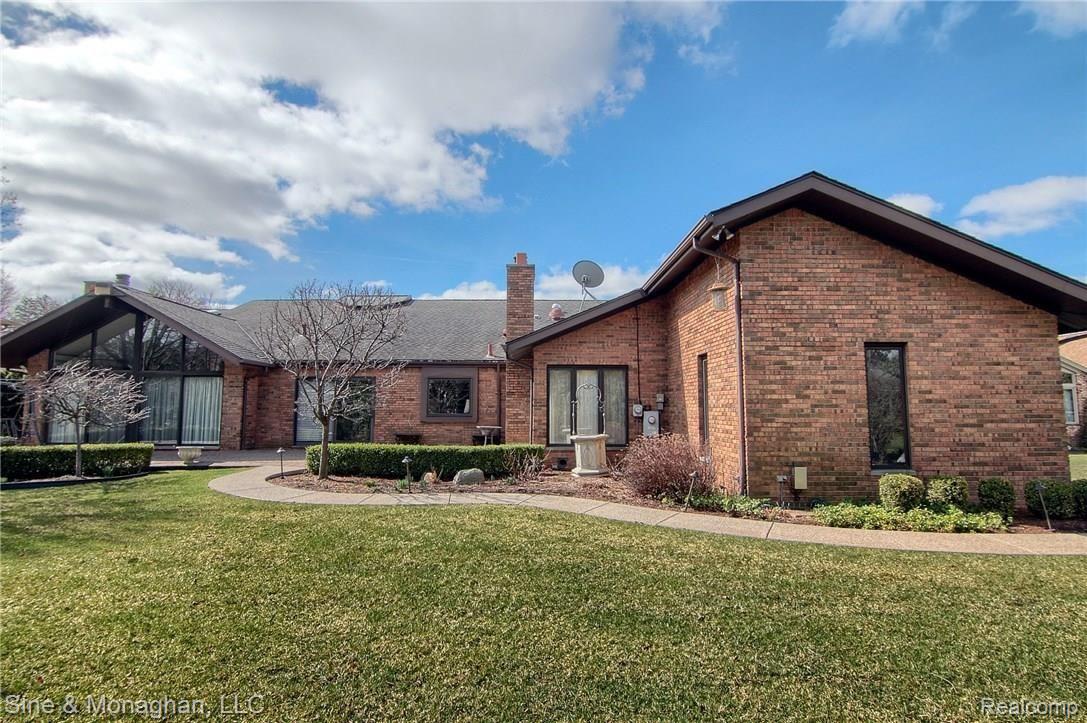 66 Belle Meade Road Grosse Pointe, MI 48236 - Photo 39 of 43 Rear.jpg