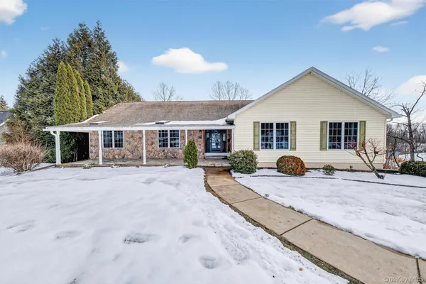 $649,000 | 16 Carol Anns Way, Saugerties, NY 12477