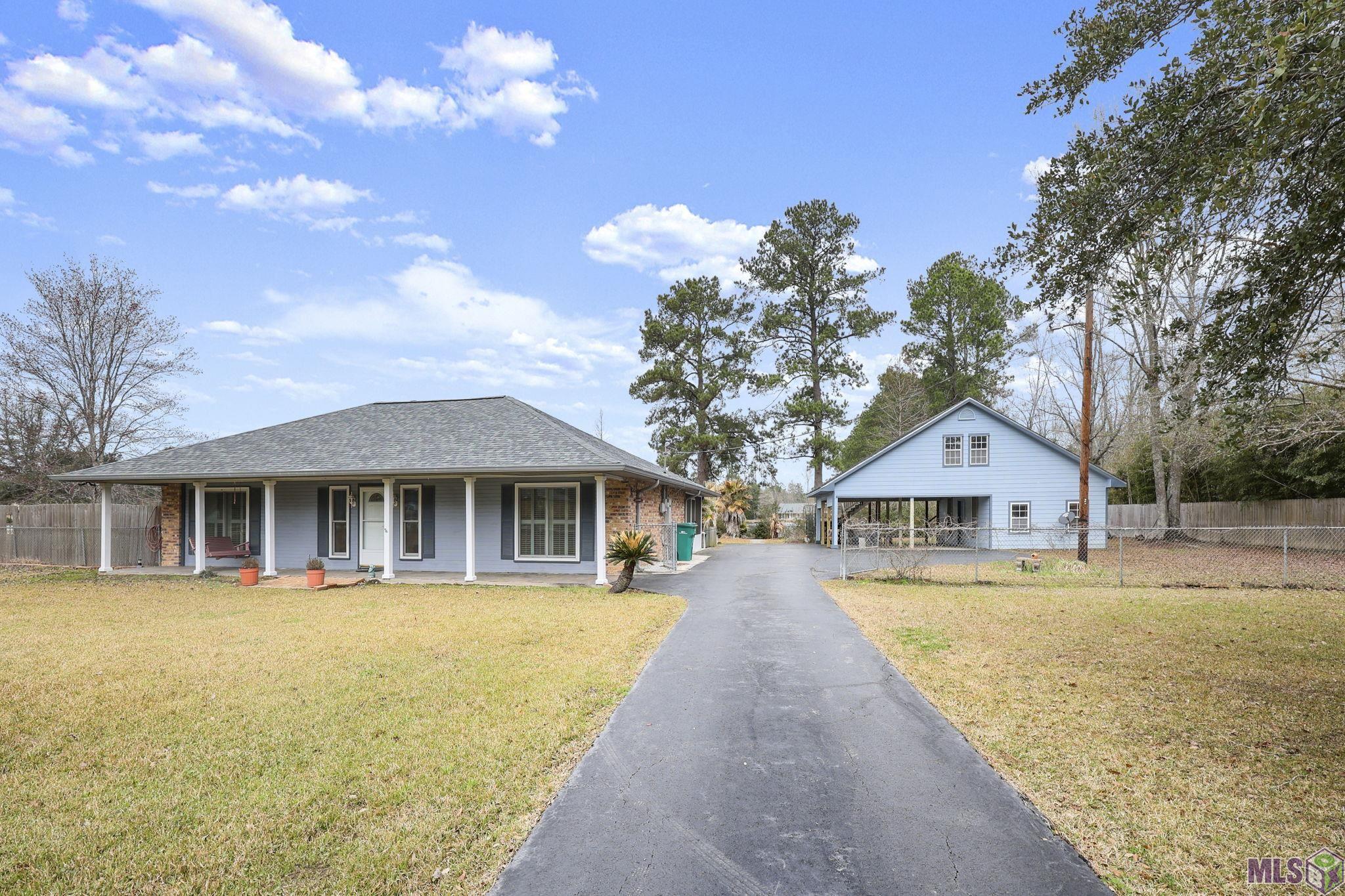 26903 Jill Road Holden, LA 70744 - Photo 1 of 27 Gallery Image 1