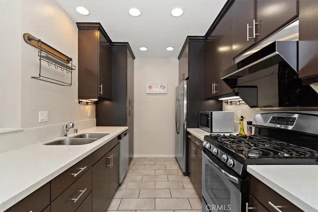 $787,000 | 20615 Amie Avenue, Unit 108, Torrance, CA 90503