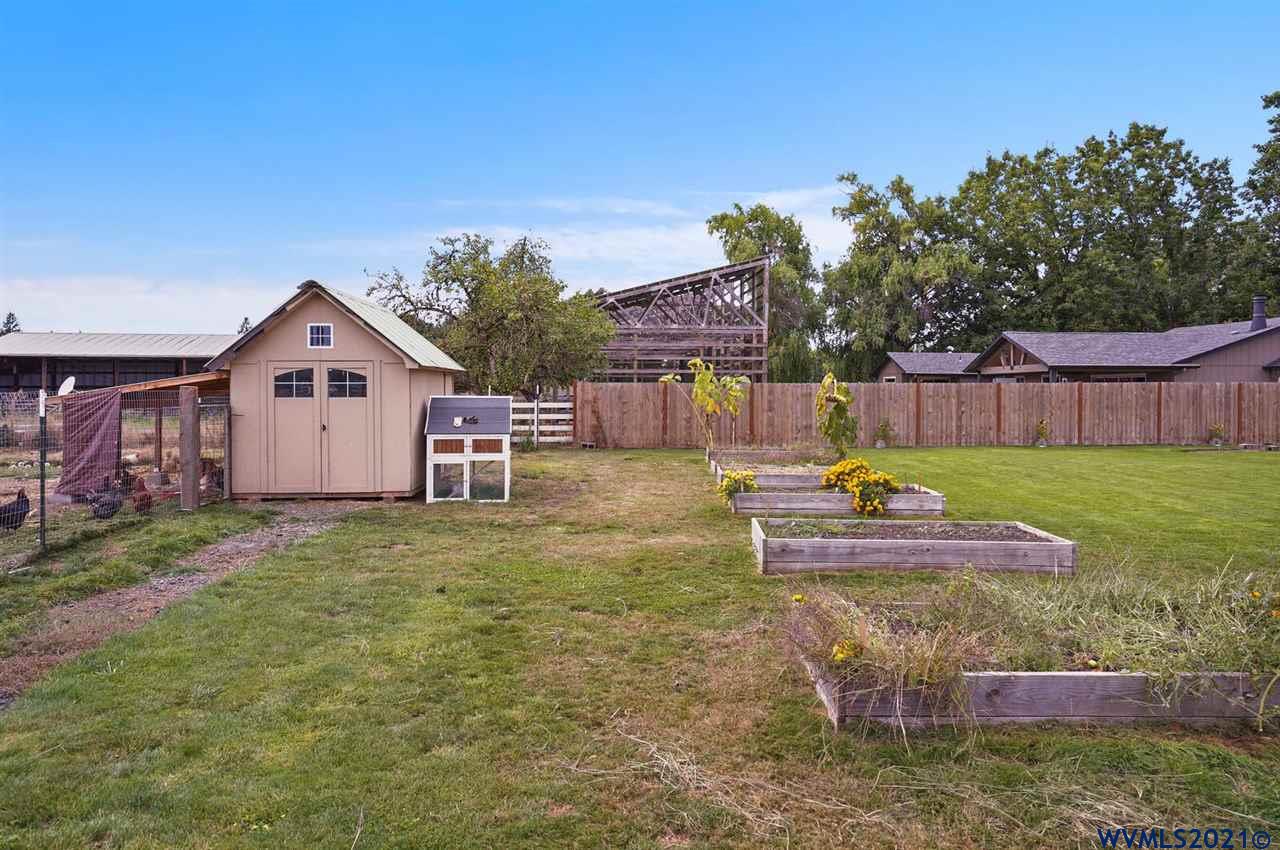 2464 53rd Avenue Southwest Albany, OR 97321 - Photo 26 of 38