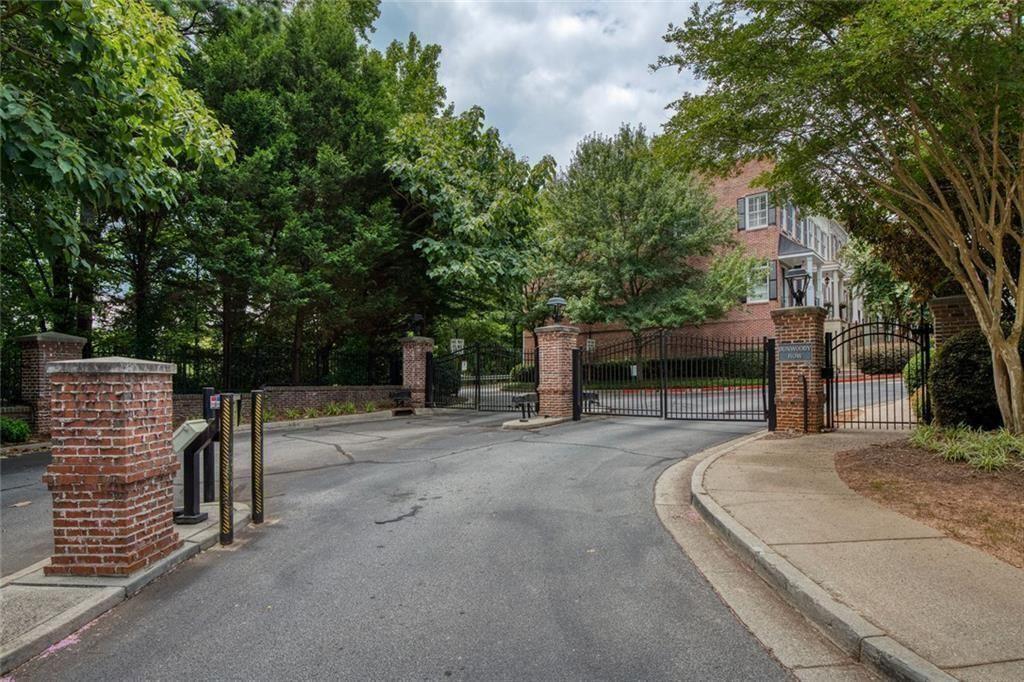 956 Persimmon Point Northeast Sandy Springs, GA 30328 - Photo 34 of 35