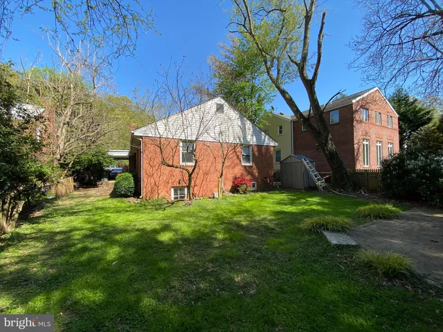 $3,500 | 1708 North Roosevelt Street, Arlington, VA 22205