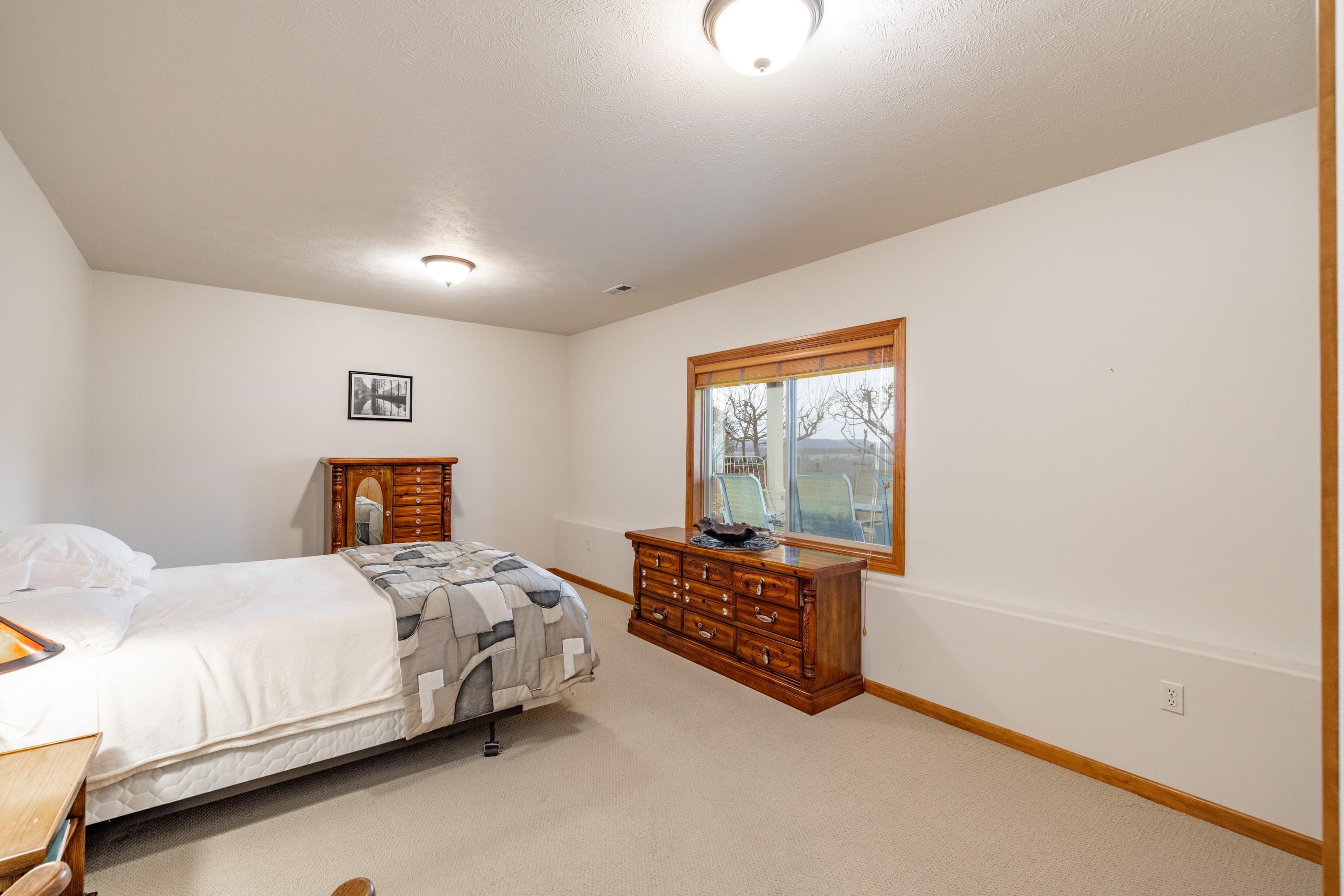 6233 West Shawnee Avenue Spokane, WA 99208 - Photo 31 of 48