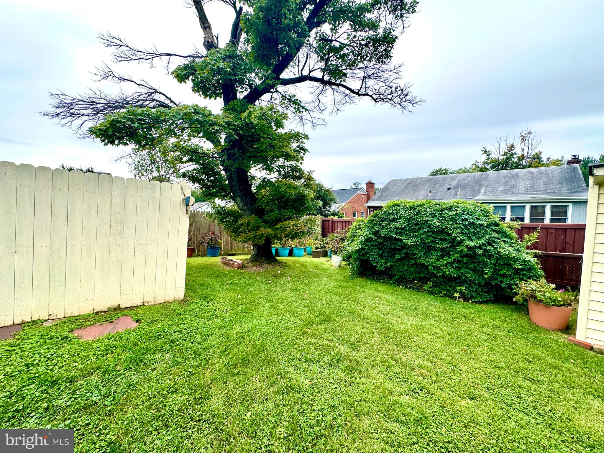 9708 Saxony Road Silver Spring, MD 20910 - Photo 28 of 28 Fully fenced in back yard area