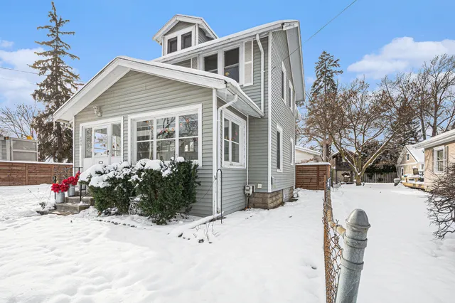 $139,900 | 406 South Webster Street, Jackson, MI 49203