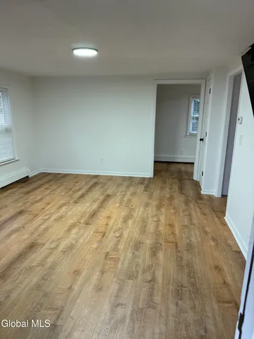 $1,895 | 5 Maple Street, East Greenbush, NY 12144