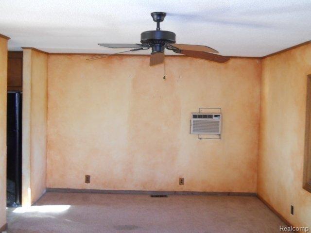 14165 Masters Road Allenton, MI 48002 - Photo 3 of 10 1-10 046.jpg