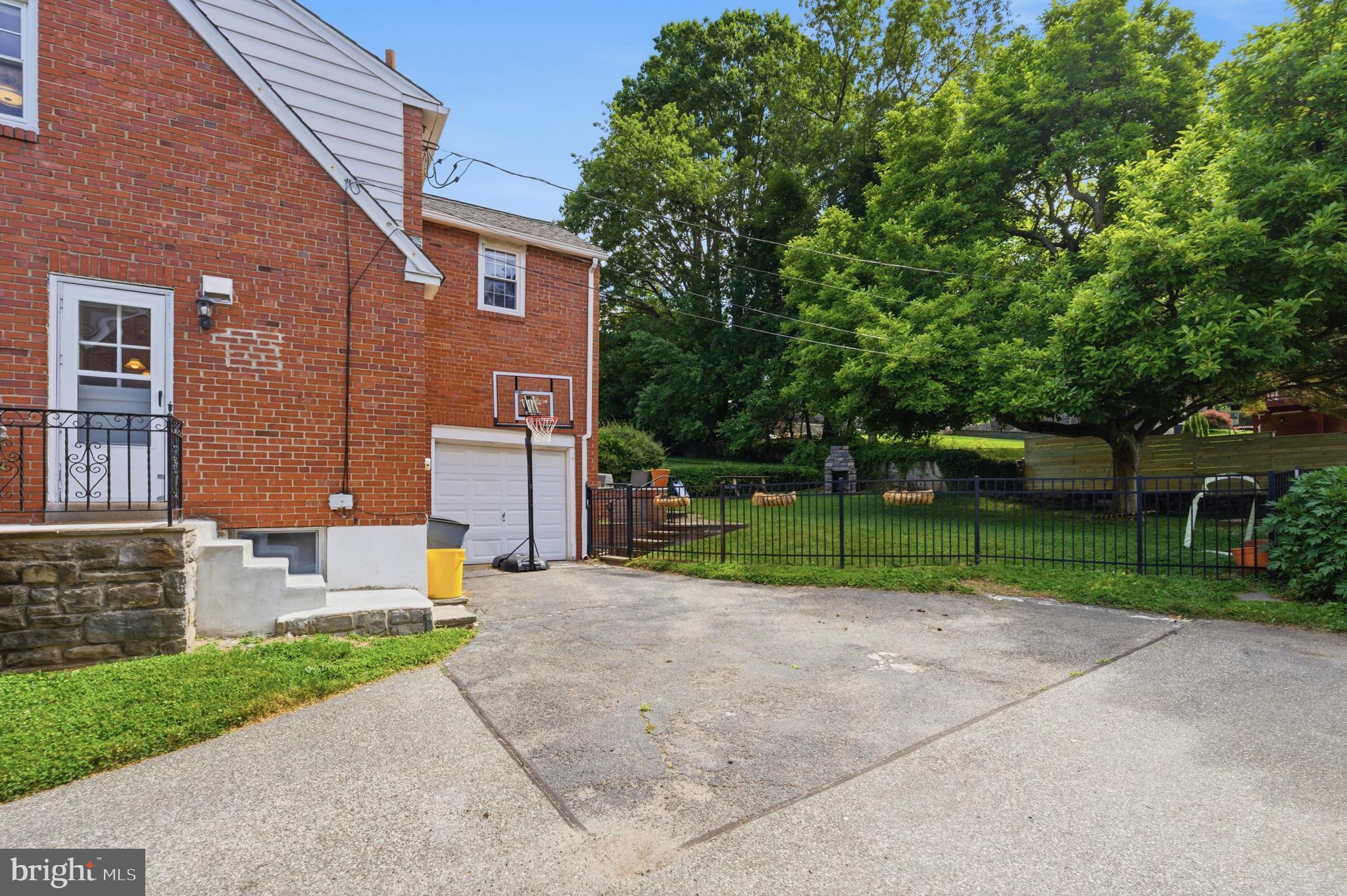 455 Glendale Circle Springfield, PA 19064 - Photo 27 of 30