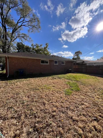 $2,750 | 5220 State Road, Burbank, IL 60459